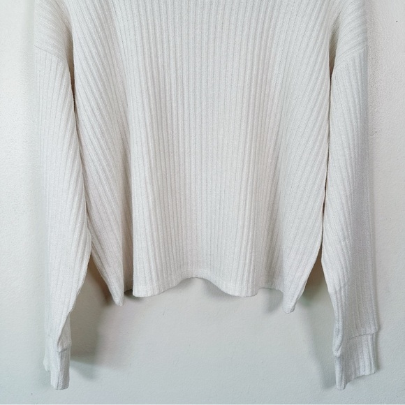 Aritzia Womens Size Medium Rudko Long Sleeve Ribbed Crop Top - Picture 4 of 15